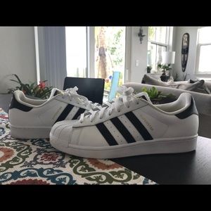 ADIDAS SUPERSTAR WHITE / BLACK MEN US SZ 10